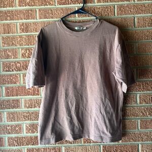 Uniqlo Light Brown Basic Short Sleeved T-Shirt Size Small